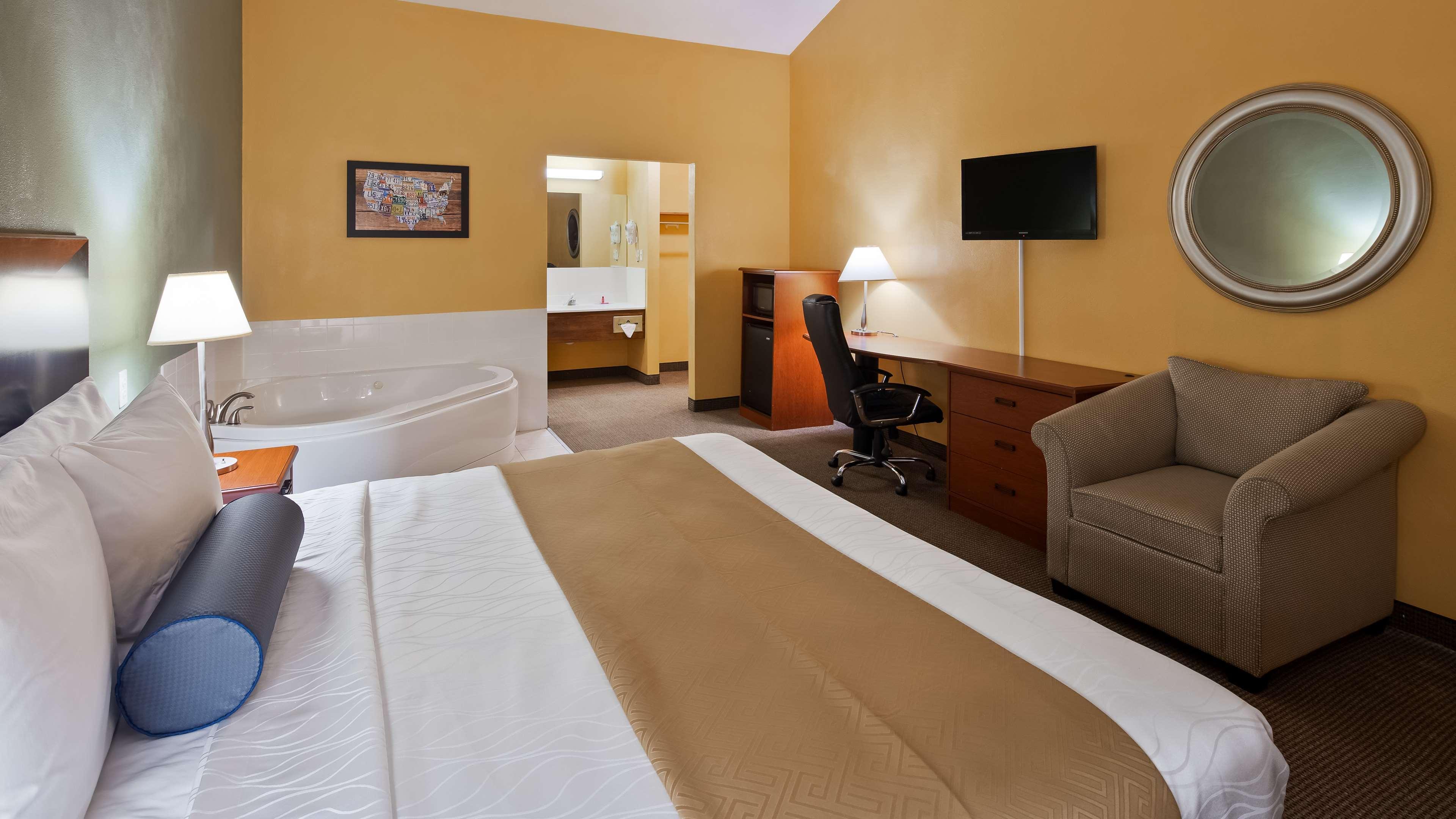 Surestay Hotel By Best Western Greenville Bagian luar foto
